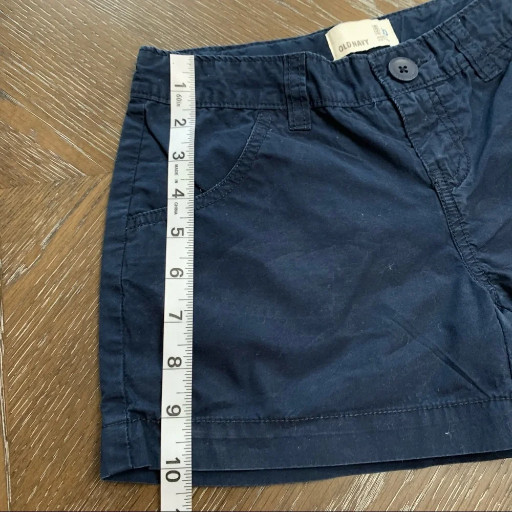 Old Navy 3” navy cotton shorts Size 10